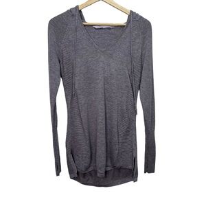 Athleta Merino Wool Tunic Hooded Vneck Thumbholes Size Small